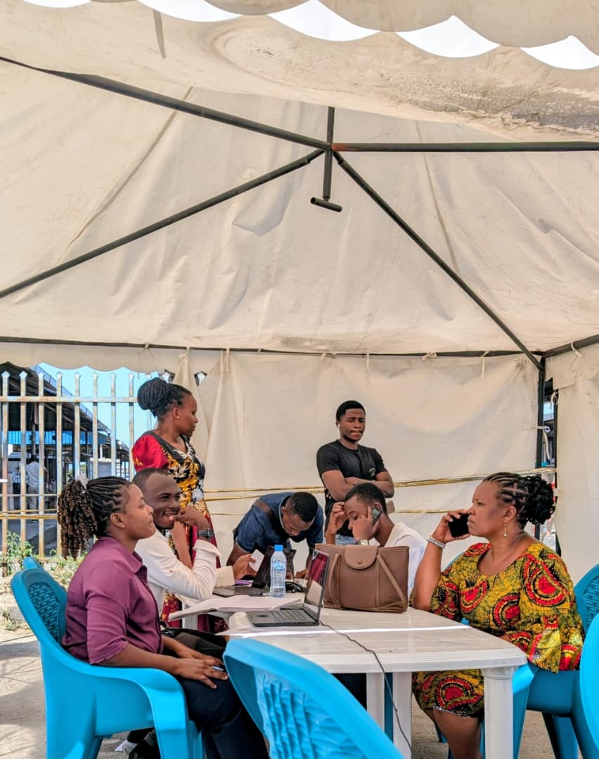 WANANCHI WAENDELEA KUMIMINIKA KUPATA HUDUMA KATIKA KLINIKI YA MAPATO SINZA - SIMU2000
